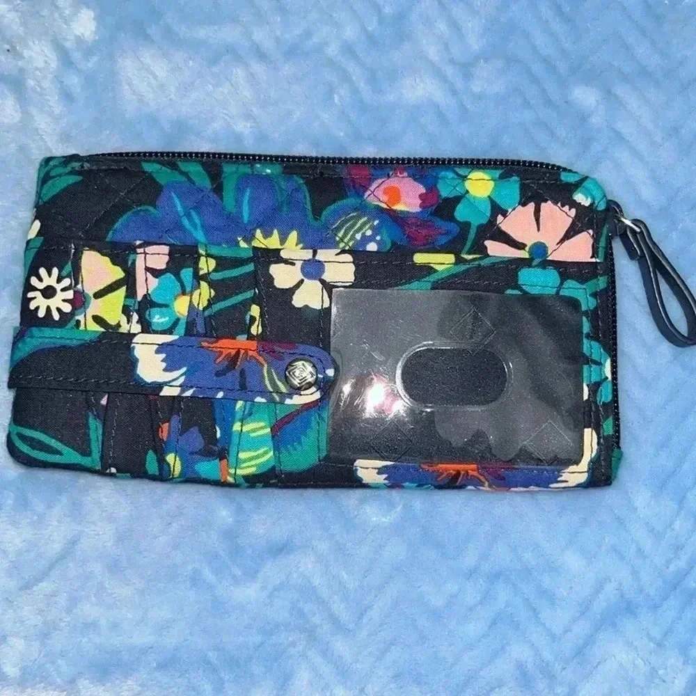 Vera Bradley Wallet NWOT